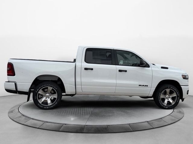 2026 RAM 1500 RAM 1500 EXPRESS CREW CAB 4X4 5'7' BOX
