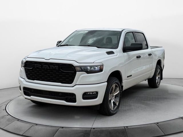 2026 RAM 1500 RAM 1500 EXPRESS CREW CAB 4X4 5'7' BOX