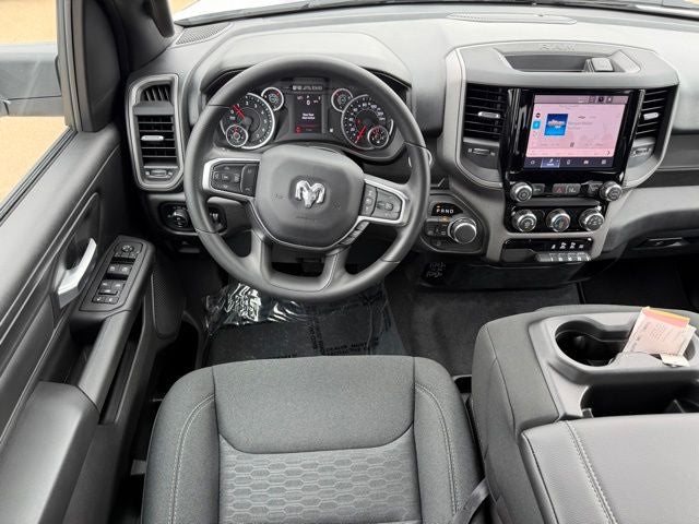 2026 RAM 1500 RAM 1500 EXPRESS CREW CAB 4X4 5'7' BOX
