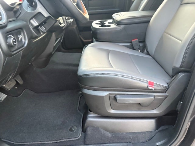 2026 RAM 2500 RAM 2500 TRADESMAN CREW CAB 4X4 6'4' BOX