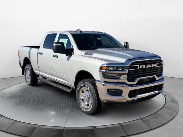 2026 RAM 2500 RAM 2500 TRADESMAN CREW CAB 4X4 6'4' BOX
