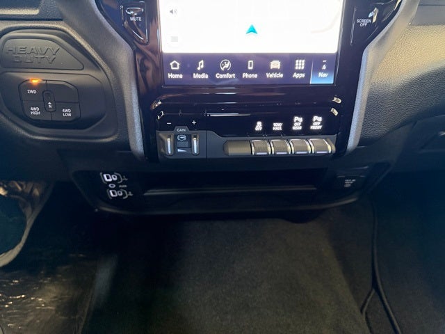 2026 RAM 2500 RAM 2500 TRADESMAN CREW CAB 4X4 6'4' BOX