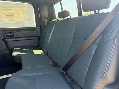 2026 RAM 2500 RAM 2500 BLACK EXPRESS CREW CAB 4X4 6'4' BOX