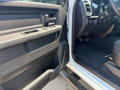 2026 RAM 2500 RAM 2500 BLACK EXPRESS CREW CAB 4X4 6'4' BOX