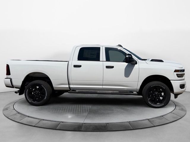 2026 RAM 2500 RAM 2500 BLACK EXPRESS CREW CAB 4X4 6'4' BOX