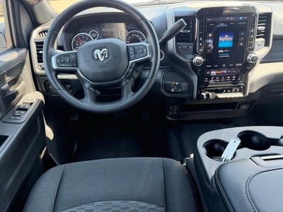 2026 RAM 2500 RAM 2500 BLACK EXPRESS CREW CAB 4X4 6'4' BOX