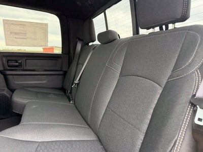 2027 RAM 2500 RAM 2500 BLACK EXPRESS CREW CAB 4X4 6'4' BOX