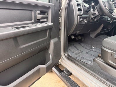 2027 RAM 2500 RAM 2500 BLACK EXPRESS CREW CAB 4X4 6'4' BOX