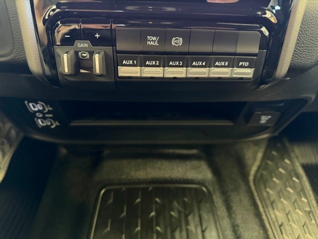 2026 RAM Ram 4500 Chassis Cab RAM 4500 BIG HORN CHASSIS CREW CAB 4X4 60' CA